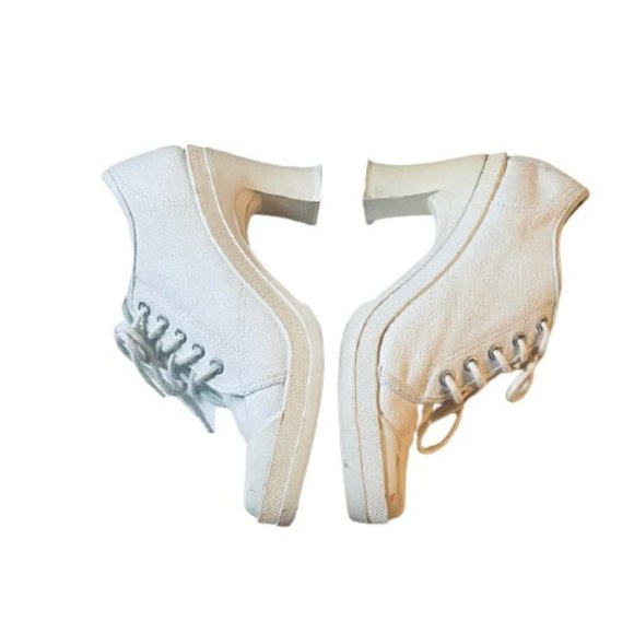 ellemenno Shoes - VTG Ellemenno White Lace-up Tennis Shoes 3" 1/2 Heel